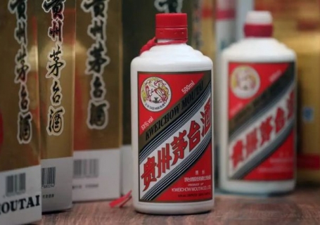 保定茅台酒回收保定市场风云突变：昔日“液体黄金”现价跌回收难