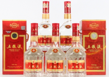 国窖1573和五粮液千元级别白酒哪个更好喝？保定回收行情价格多少钱？