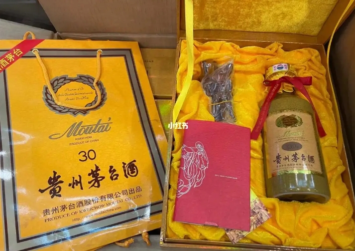 保定茅台30年与存放三十年老茅台酒质有什么区别？哪个回收价格更高？