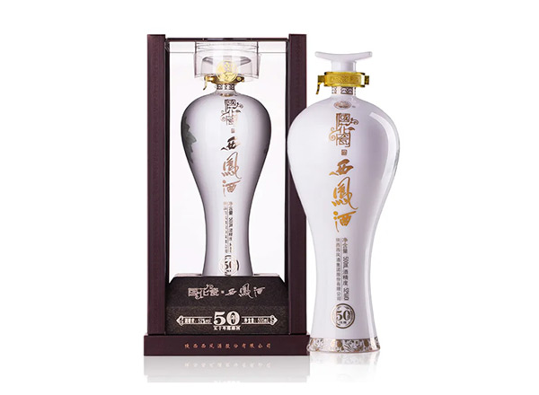 保定求购国花瓷西凤酒50年行情价格